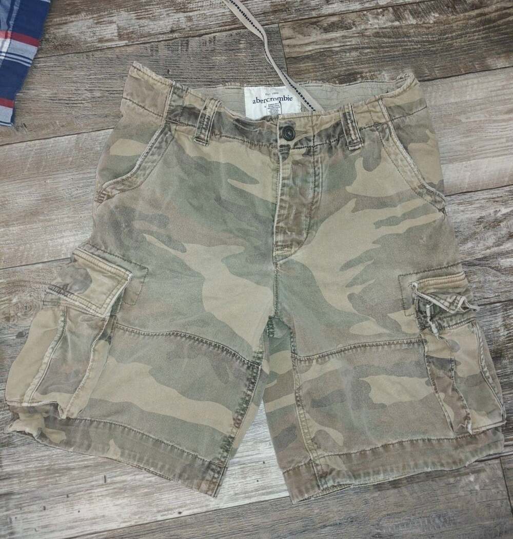 Abercrombie & Fitch Camo Cargo Shorts 36x11 Distressed Baggy Wide Y2K